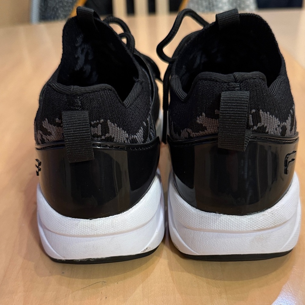 Fabletics Women’s Caheunga Performance Sneakers I… - image 5